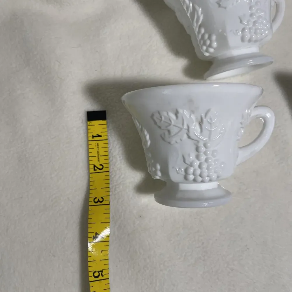 LOT of 4 VINTAGE White Milk Glass Indiana Colony Harvest Grape Pedestal Cups